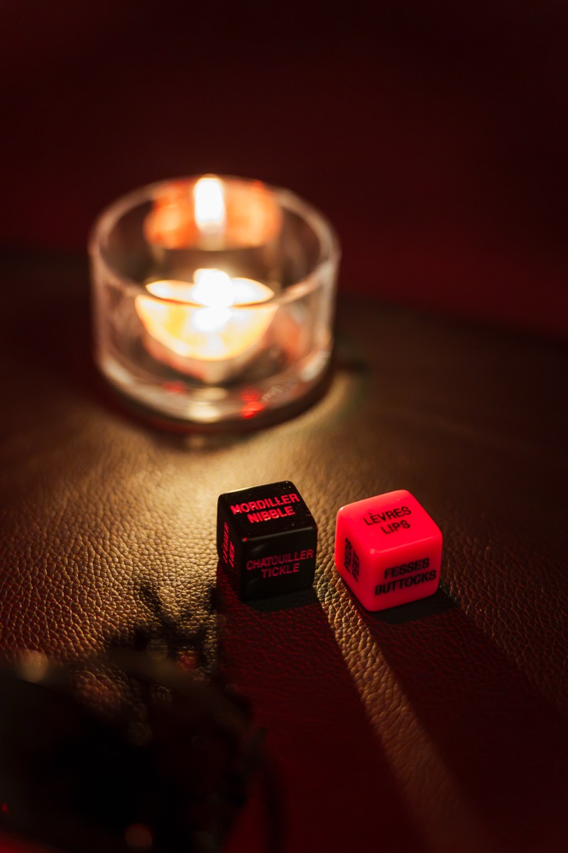 Petites attentions ludiques pour la soirée en amoureux — L'Inavouable à Marquise